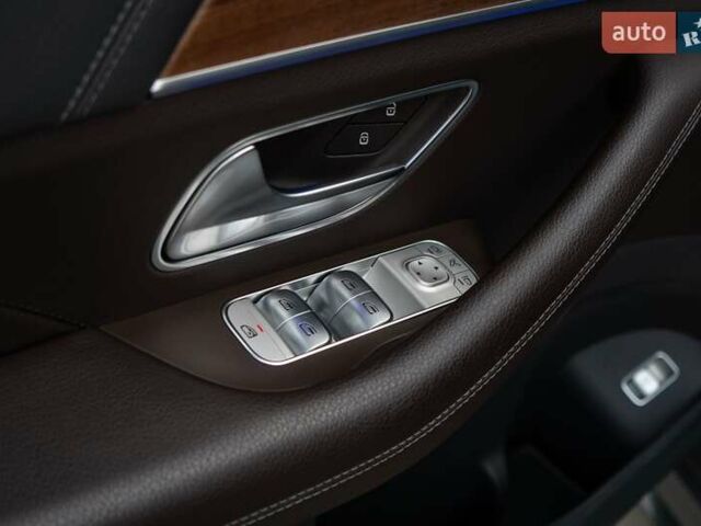 Серый Мерседес ГЛЕ-Класс, объемом двигателя 2 л и пробегом 48 тыс. км за 62999 $, фото 38 на Automoto.ua