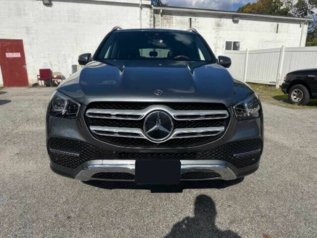 Серый Мерседес ГЛЕ-Класс, объемом двигателя 2 л и пробегом 30 тыс. км за 35000 $, фото 1 на Automoto.ua