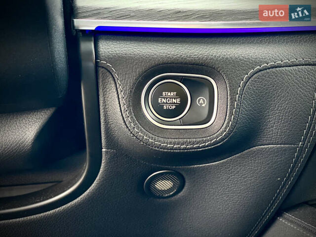 Мерседес ГЛЕ-Класс 2020 в Киеве на Automoto.ua Серый Мерседес ГЛЕ-Класс, объемом двигателя 3.98 л и пробегом 102 тыс. км за 96000 $, фото 27 на Automoto.ua