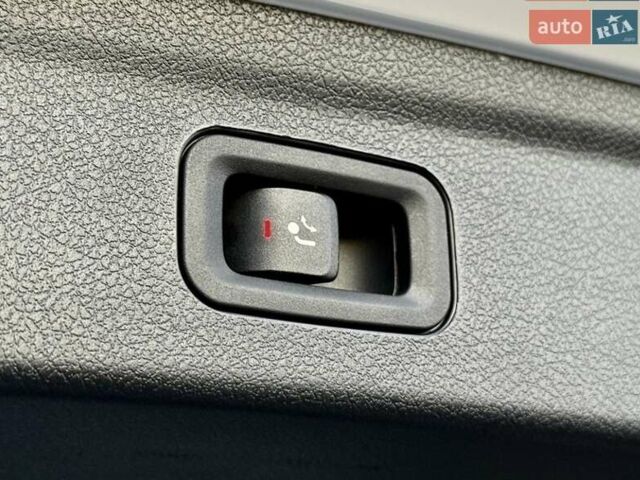 Серый Мерседес ГЛЕ-Класс, объемом двигателя 1.95 л и пробегом 75 тыс. км за 78800 $, фото 82 на Automoto.ua