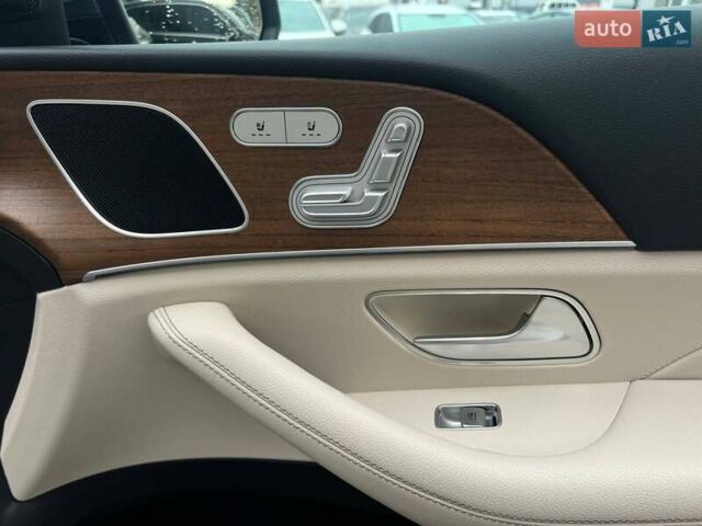 Серый Мерседес ГЛЕ-Класс, объемом двигателя 1.99 л и пробегом 150 тыс. км за 76000 $, фото 16 на Automoto.ua