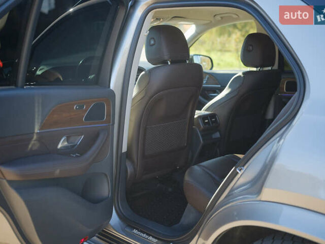 Сірий Мерседес ГЛЕ-Клас, об'ємом двигуна 2.93 л та пробігом 95 тис. км за 73000 $, фото 33 на Automoto.ua