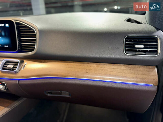 Серый Мерседес ГЛЕ-Класс, объемом двигателя 2 л и пробегом 82 тыс. км за 66700 $, фото 40 на Automoto.ua