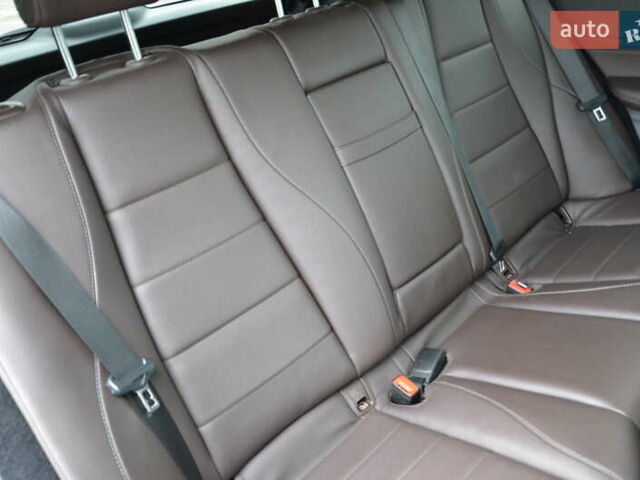 Серый Мерседес ГЛЕ-Класс, объемом двигателя 2 л и пробегом 82 тыс. км за 71999 $, фото 49 на Automoto.ua