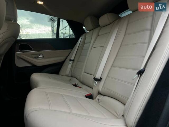 Серый Мерседес ГЛЕ-Класс, объемом двигателя 1.99 л и пробегом 150 тыс. км за 76000 $, фото 20 на Automoto.ua