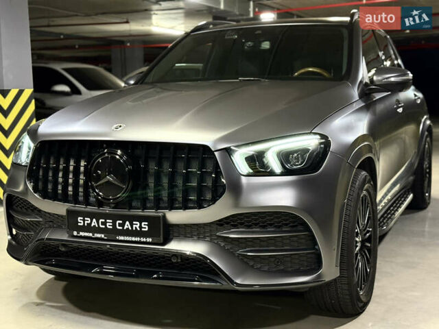Серый Мерседес ГЛЕ-Класс, объемом двигателя 2 л и пробегом 82 тыс. км за 66700 $, фото 5 на Automoto.ua