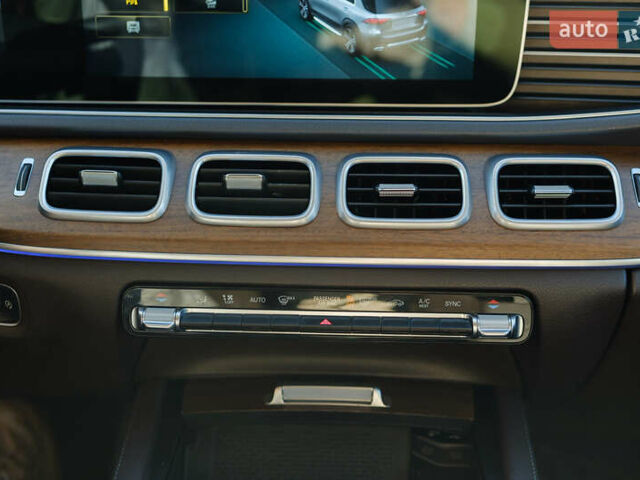 Сірий Мерседес ГЛЕ-Клас, об'ємом двигуна 2.93 л та пробігом 95 тис. км за 73000 $, фото 45 на Automoto.ua