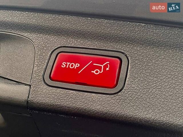 Сірий Мерседес ГЛЕ-Клас, об'ємом двигуна 4 л та пробігом 55 тис. км за 81500 $, фото 45 на Automoto.ua