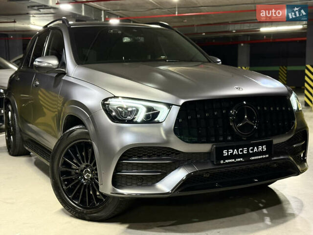 Серый Мерседес ГЛЕ-Класс, объемом двигателя 2 л и пробегом 82 тыс. км за 66700 $, фото 1 на Automoto.ua