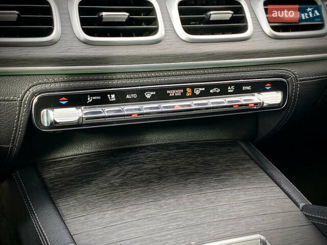 Серый Мерседес ГЛЕ-Класс, объемом двигателя 2.93 л и пробегом 139 тыс. км за 68990 $, фото 23 на Automoto.ua