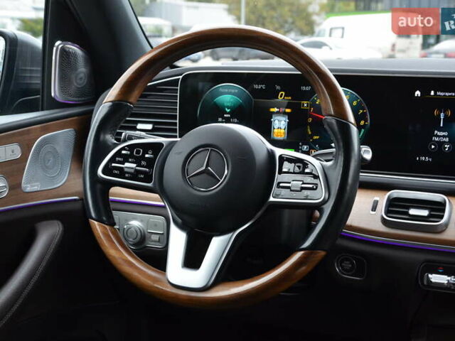 Серый Мерседес ГЛЕ-Класс, объемом двигателя 2 л и пробегом 82 тыс. км за 71999 $, фото 46 на Automoto.ua