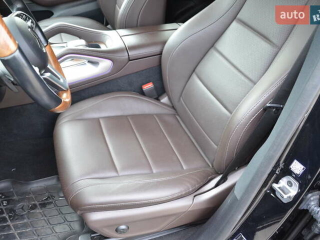 Серый Мерседес ГЛЕ-Класс, объемом двигателя 2 л и пробегом 82 тыс. км за 71999 $, фото 24 на Automoto.ua