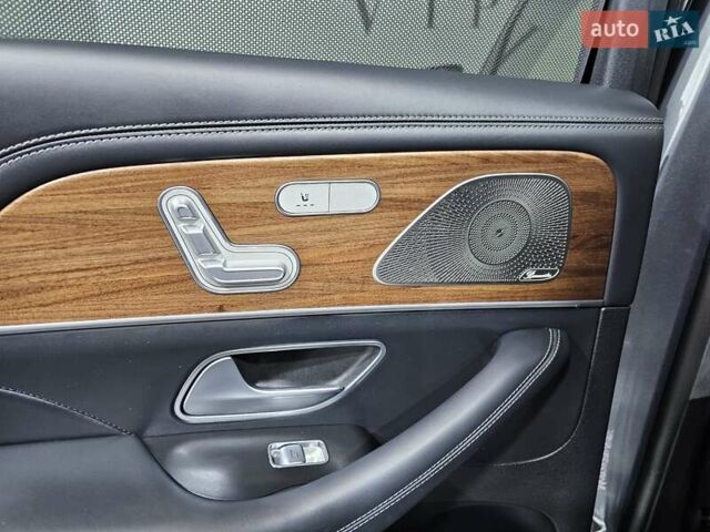 Серый Мерседес ГЛЕ-Класс, объемом двигателя 1.95 л и пробегом 152 тыс. км за 87777 $, фото 15 на Automoto.ua