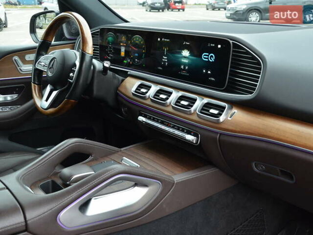 Серый Мерседес ГЛЕ-Класс, объемом двигателя 2 л и пробегом 82 тыс. км за 71999 $, фото 53 на Automoto.ua