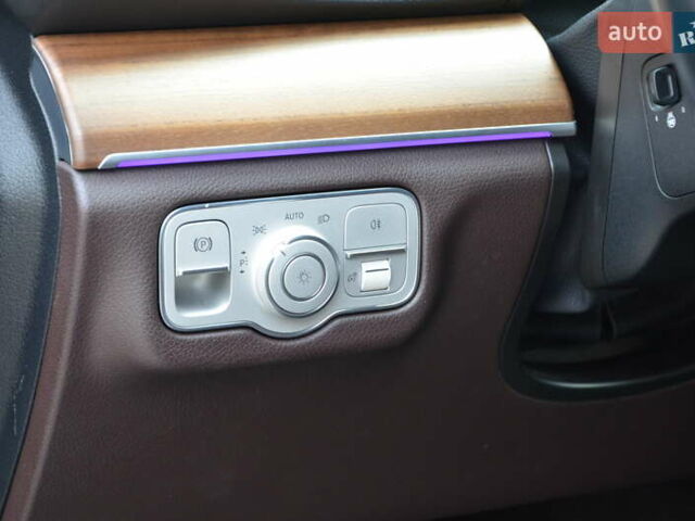 Серый Мерседес ГЛЕ-Класс, объемом двигателя 2 л и пробегом 82 тыс. км за 71999 $, фото 22 на Automoto.ua