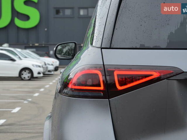 Серый Мерседес ГЛЕ-Класс, объемом двигателя 2 л и пробегом 82 тыс. км за 71999 $, фото 13 на Automoto.ua