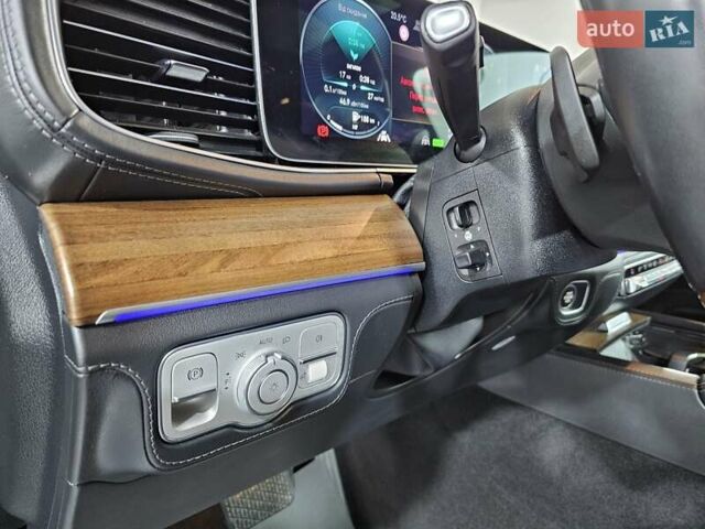 Серый Мерседес ГЛЕ-Класс, объемом двигателя 1.95 л и пробегом 152 тыс. км за 87777 $, фото 27 на Automoto.ua