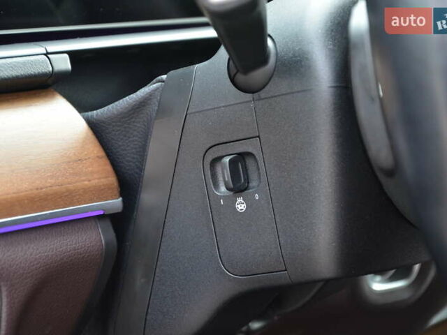 Серый Мерседес ГЛЕ-Класс, объемом двигателя 2 л и пробегом 82 тыс. км за 71999 $, фото 28 на Automoto.ua