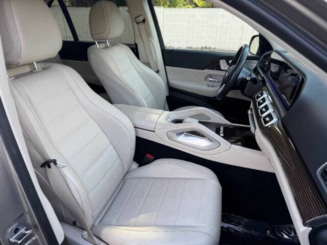 Сірий Мерседес ГЛЕ-Клас, об'ємом двигуна 2 л та пробігом 27 тис. км за 24800 $, фото 9 на Automoto.ua