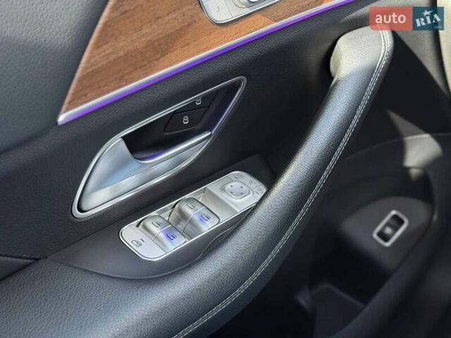 Серый Мерседес ГЛЕ-Класс, объемом двигателя 1.95 л и пробегом 67 тыс. км за 71800 $, фото 46 на Automoto.ua