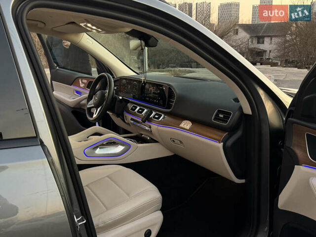 Серый Мерседес ГЛЕ-Класс, объемом двигателя 1.99 л и пробегом 37 тыс. км за 77999 $, фото 19 на Automoto.ua