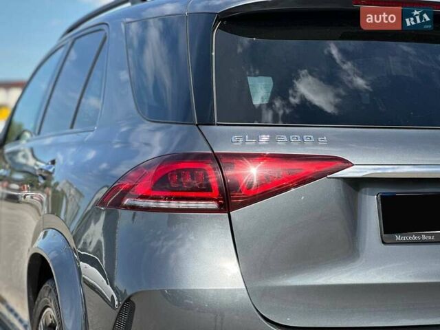 Серый Мерседес ГЛЕ-Класс, объемом двигателя 1.95 л и пробегом 67 тыс. км за 71800 $, фото 29 на Automoto.ua