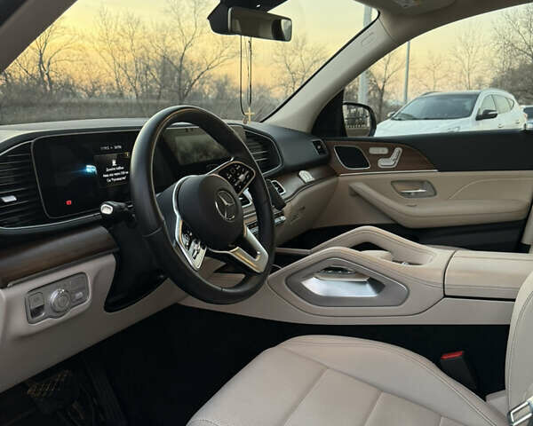 Серый Мерседес ГЛЕ-Класс, объемом двигателя 1.99 л и пробегом 37 тыс. км за 77999 $, фото 15 на Automoto.ua