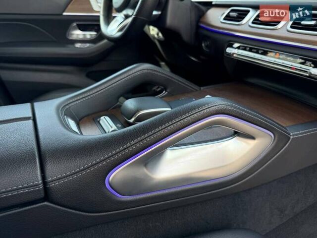 Серый Мерседес ГЛЕ-Класс, объемом двигателя 1.95 л и пробегом 67 тыс. км за 71800 $, фото 72 на Automoto.ua