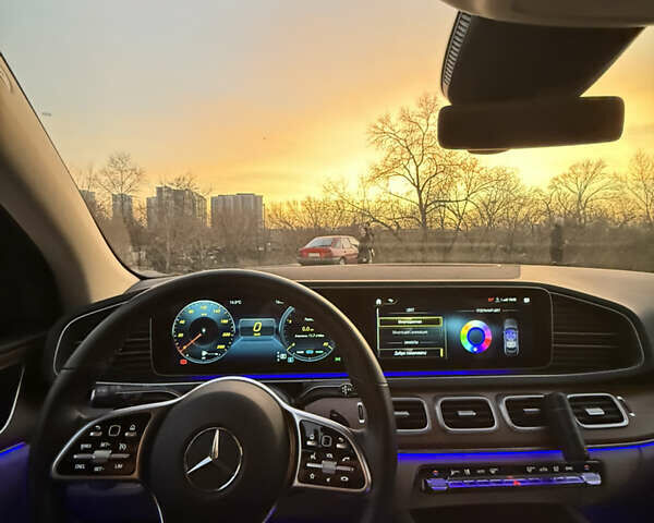 Серый Мерседес ГЛЕ-Класс, объемом двигателя 1.99 л и пробегом 37 тыс. км за 77999 $, фото 18 на Automoto.ua