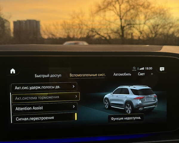Серый Мерседес ГЛЕ-Класс, объемом двигателя 1.99 л и пробегом 37 тыс. км за 77999 $, фото 25 на Automoto.ua