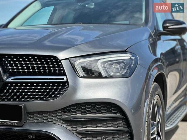 Серый Мерседес ГЛЕ-Класс, объемом двигателя 1.95 л и пробегом 67 тыс. км за 71800 $, фото 2 на Automoto.ua