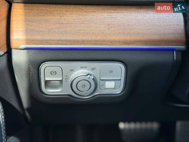 Серый Мерседес ГЛЕ-Класс, объемом двигателя 1.95 л и пробегом 67 тыс. км за 71800 $, фото 45 на Automoto.ua