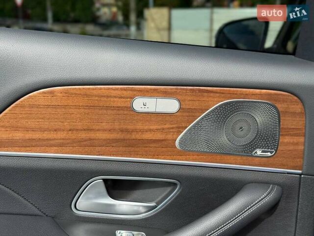 Серый Мерседес ГЛЕ-Класс, объемом двигателя 1.95 л и пробегом 67 тыс. км за 71800 $, фото 60 на Automoto.ua