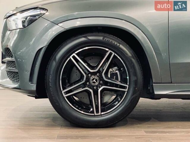 Серый Мерседес ГЛЕ-Класс, объемом двигателя 1.99 л и пробегом 37 тыс. км за 77999 $, фото 3 на Automoto.ua