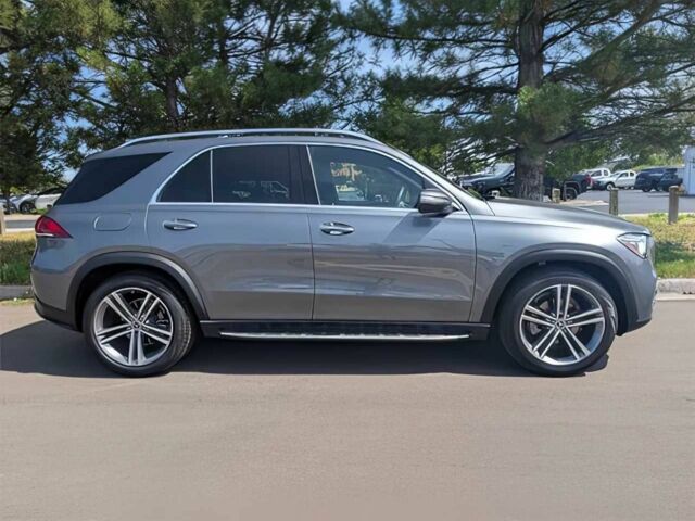 Серый Мерседес ГЛЕ-Класс, объемом двигателя 2 л и пробегом 21 тыс. км за 35000 $, фото 2 на Automoto.ua