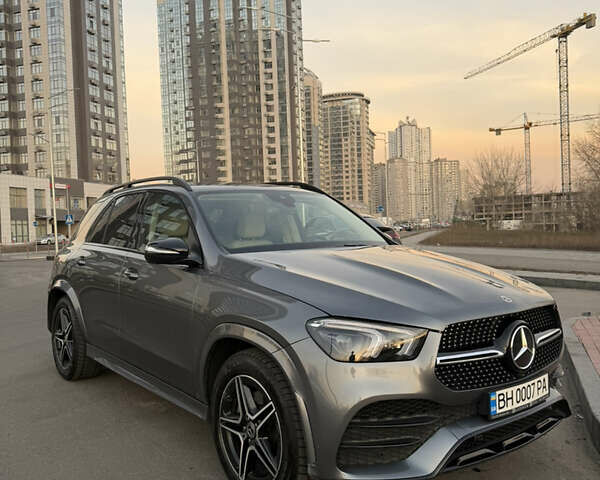 Серый Мерседес ГЛЕ-Класс, объемом двигателя 1.99 л и пробегом 37 тыс. км за 77999 $, фото 7 на Automoto.ua