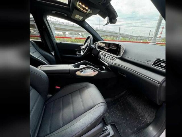 Серый Мерседес ГЛЕ-Класс, объемом двигателя 0 л и пробегом 32 тыс. км за 35000 $, фото 7 на Automoto.ua