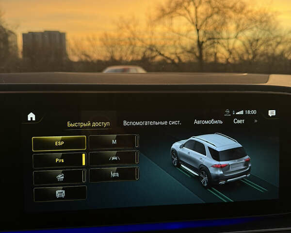 Серый Мерседес ГЛЕ-Класс, объемом двигателя 1.99 л и пробегом 37 тыс. км за 77999 $, фото 29 на Automoto.ua