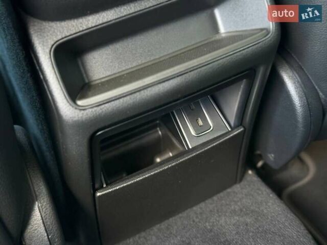 Серый Мерседес ГЛЕ-Класс, объемом двигателя 1.95 л и пробегом 67 тыс. км за 71800 $, фото 61 на Automoto.ua
