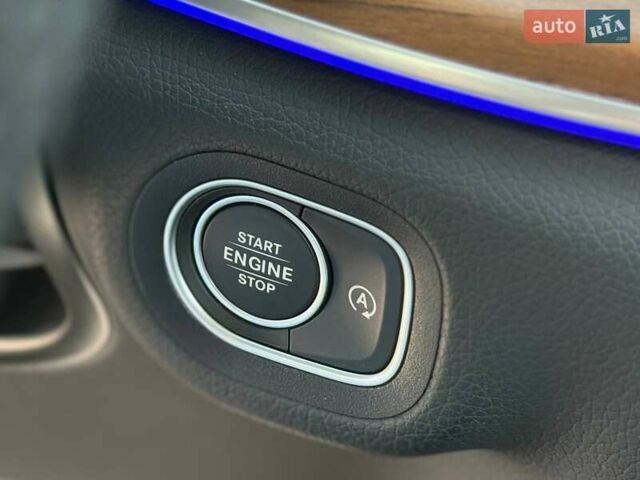 Серый Мерседес ГЛЕ-Класс, объемом двигателя 1.95 л и пробегом 67 тыс. км за 71800 $, фото 74 на Automoto.ua