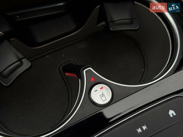 Серый Мерседес ГЛЕ-Класс, объемом двигателя 3.98 л и пробегом 27 тыс. км за 152000 $, фото 31 на Automoto.ua