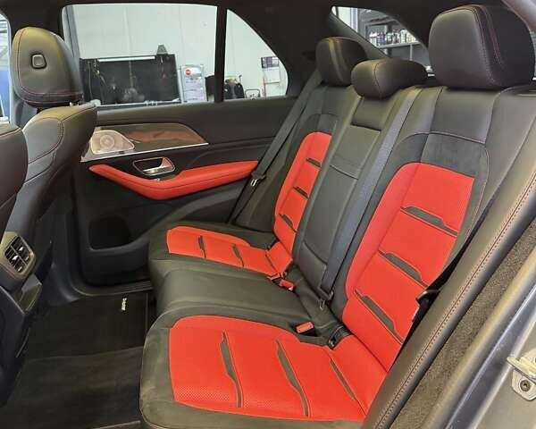 Серый Мерседес ГЛЕ-Класс, объемом двигателя 3 л и пробегом 19 тыс. км за 99999 $, фото 29 на Automoto.ua