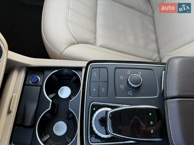 Синий Мерседес ГЛЕ-Класс, объемом двигателя 3.5 л и пробегом 85 тыс. км за 28500 $, фото 41 на Automoto.ua