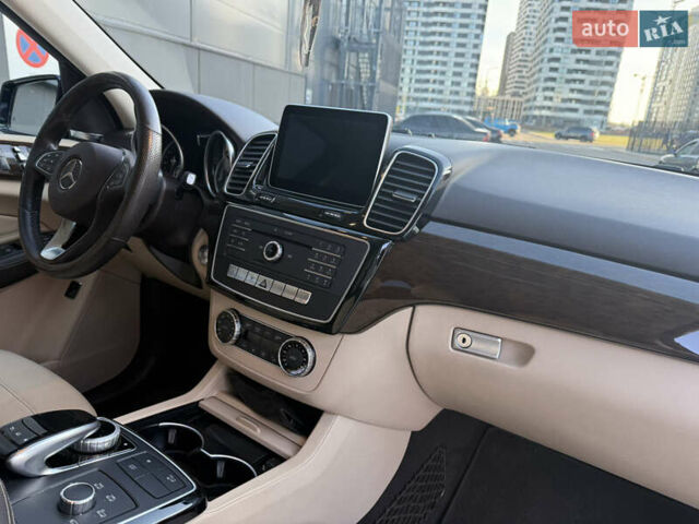 Синий Мерседес ГЛЕ-Класс, объемом двигателя 3.5 л и пробегом 85 тыс. км за 28500 $, фото 50 на Automoto.ua