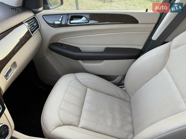 Синий Мерседес ГЛЕ-Класс, объемом двигателя 3.5 л и пробегом 85 тыс. км за 28500 $, фото 26 на Automoto.ua