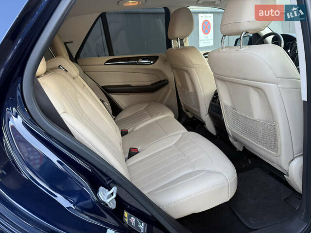 Синий Мерседес ГЛЕ-Класс, объемом двигателя 3.5 л и пробегом 85 тыс. км за 28500 $, фото 57 на Automoto.ua