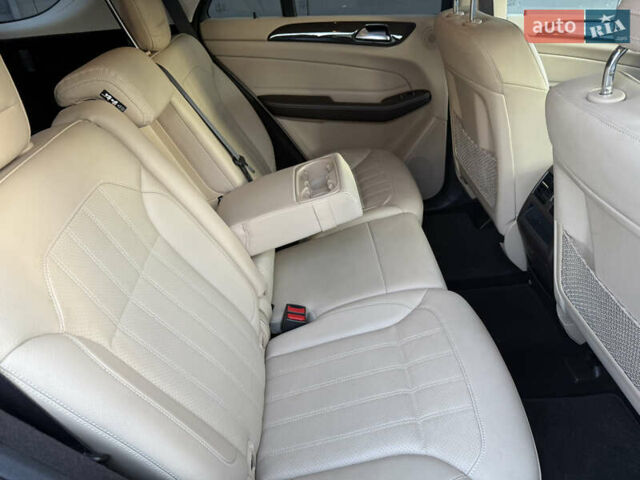 Синий Мерседес ГЛЕ-Класс, объемом двигателя 3.5 л и пробегом 85 тыс. км за 28500 $, фото 58 на Automoto.ua