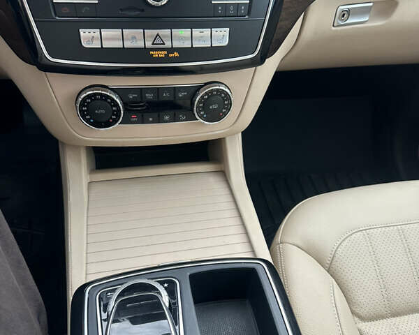 Синий Мерседес ГЛЕ-Класс, объемом двигателя 2.2 л и пробегом 140 тыс. км за 30030 $, фото 21 на Automoto.ua