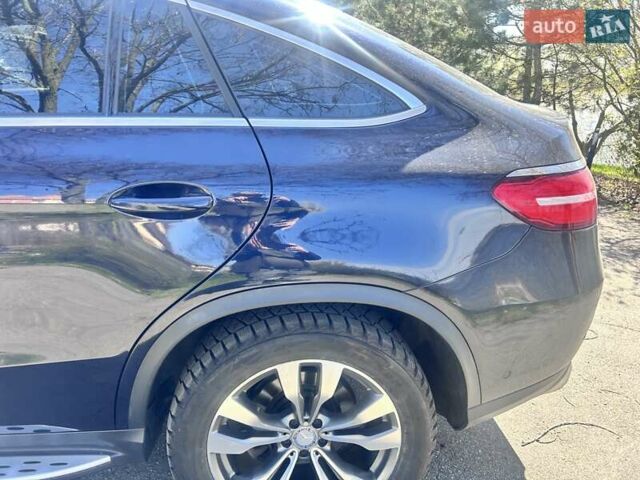 Синий Мерседес ГЛЕ-Класс, объемом двигателя 3 л и пробегом 103 тыс. км за 45000 $, фото 5 на Automoto.ua