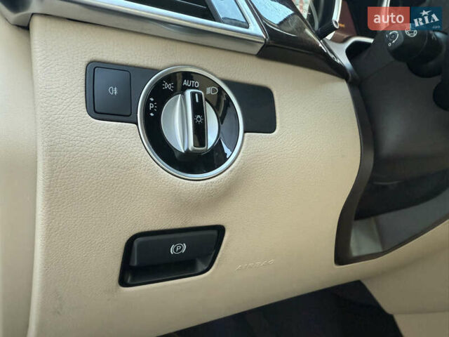 Синий Мерседес ГЛЕ-Класс, объемом двигателя 3.5 л и пробегом 85 тыс. км за 28500 $, фото 48 на Automoto.ua